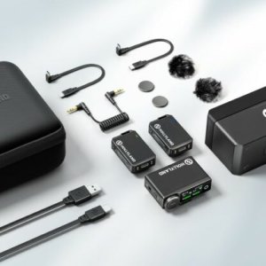 Hollyland LARK MAX Duo 2-Person Wireless Microphone System – 2.4 GHz, Black